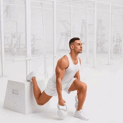 Bulgarische Kettlebell-Ausfallschritte